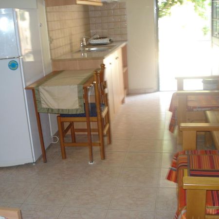 Maria Apartments Λουρδάτα Εξωτερικό φωτογραφία